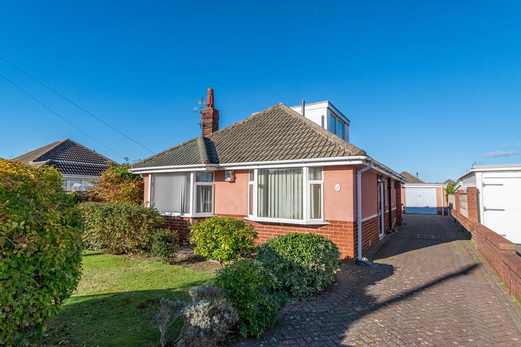 Grenville Avenue, Lytham St Annes, FY8 3 bed detached bungalow £265,000