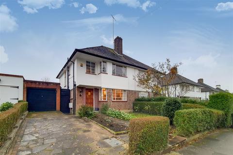 22 Ludlow Way, London, N2 0LA