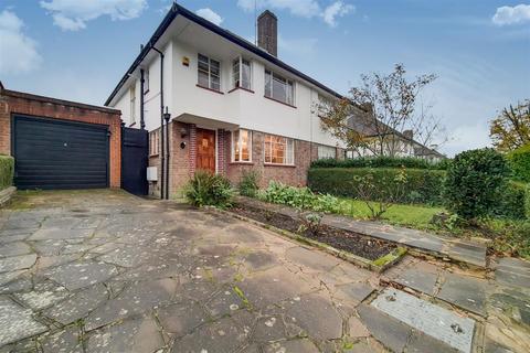 22 Ludlow Way, London, N2 0LA