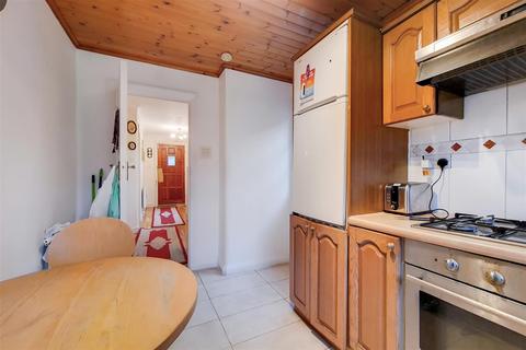 22 Ludlow Way, London, N2 0LA