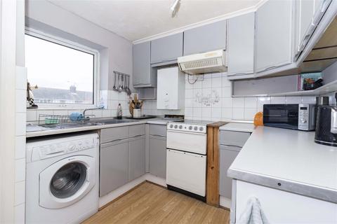 10 Cavendish Close, Goring By Sea, Worthing, BN12 6DP