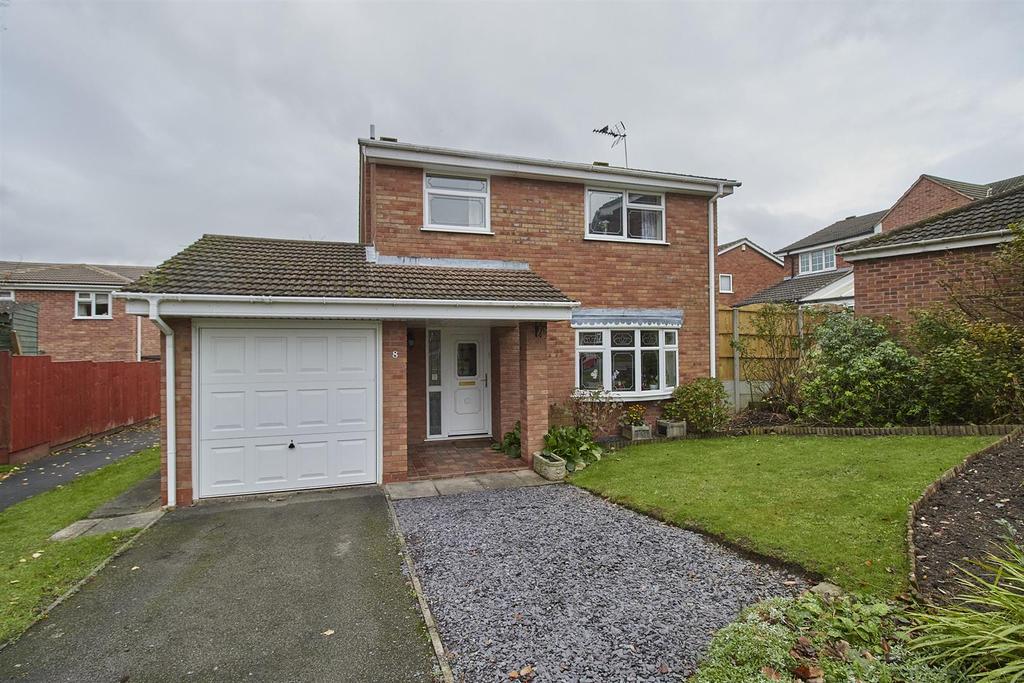 Saffron Close, Barwell 4 bed detached house £280,000
