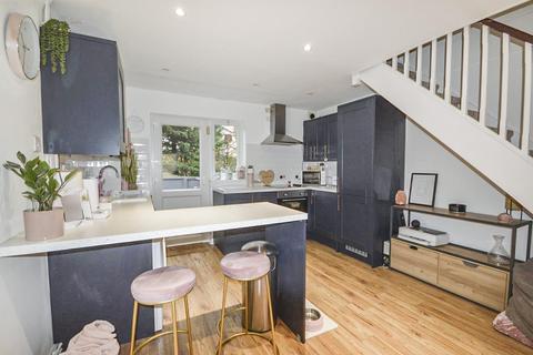 97 Westgate Close, Canterbury, CT2 8JH