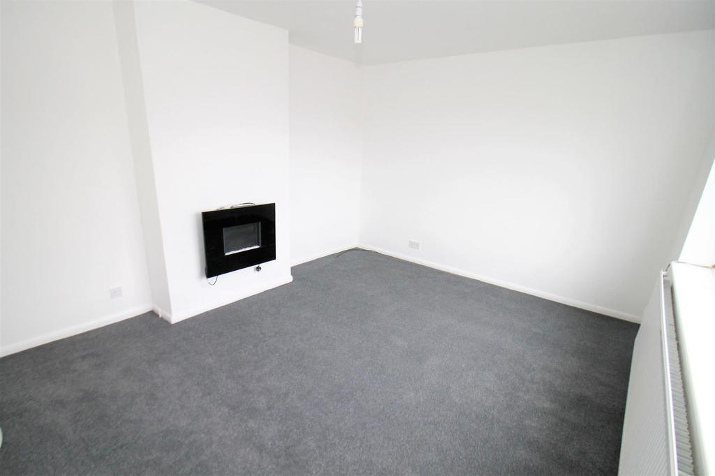 Marsh House Avenue, Billingham 3 bed semidetached house £600 pcm (£