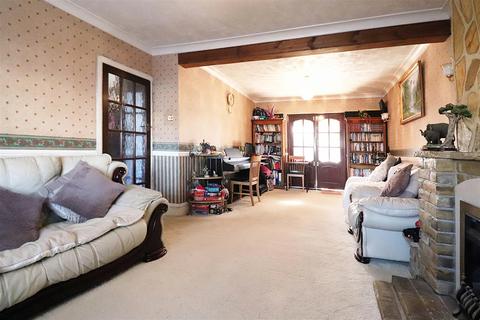 100 Northdown Road, Welling, DA16 1NA