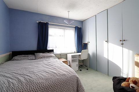 100 Northdown Road, Welling, DA16 1NA