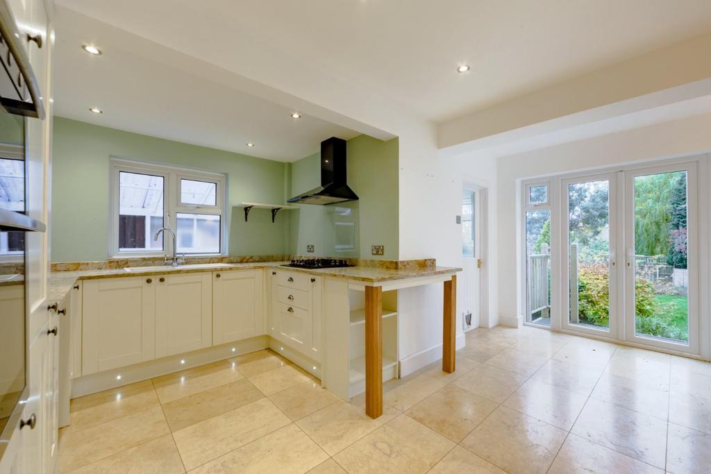 Shanklin Drive, Leicester 5 bed detached house £625,000