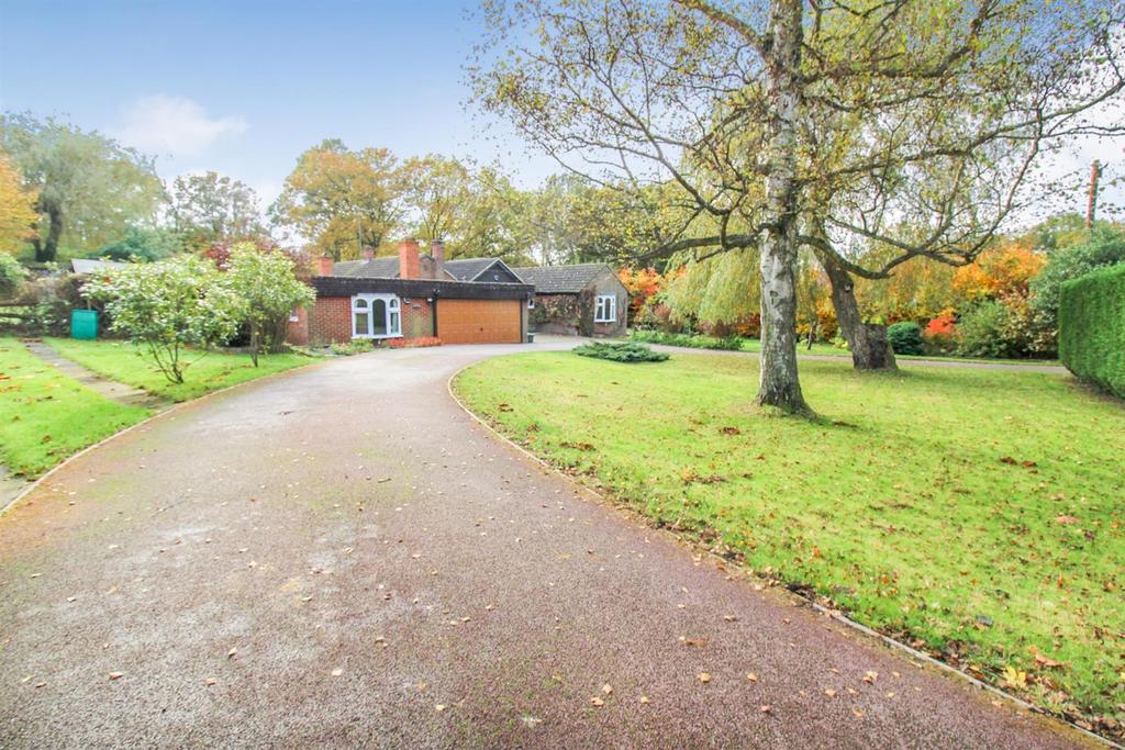 Little Baddow Road, Danbury 5 bed detached bungalow £1,250,000