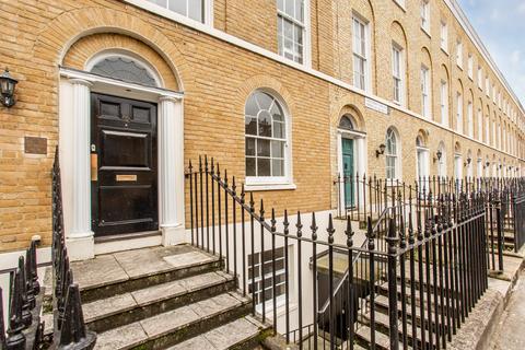 Flat 3, 52 Tredegar Square, London, E3 5AQ
