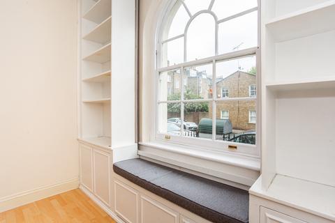Flat 3, 52 Tredegar Square, London, E3 5AQ