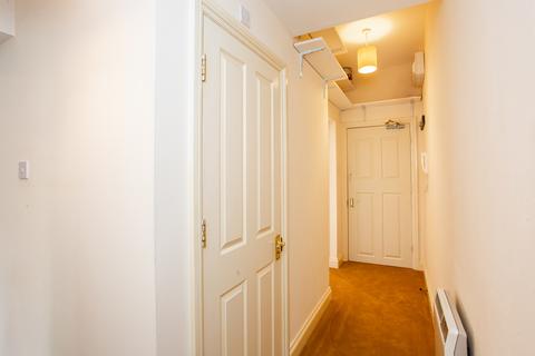 Flat 3, 52 Tredegar Square, London, E3 5AQ