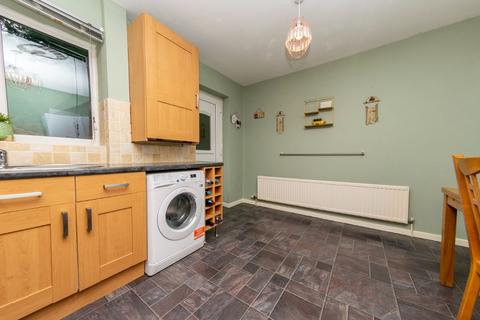 40 Atha Crescent, Beeston, Leeds, LS11 7DB