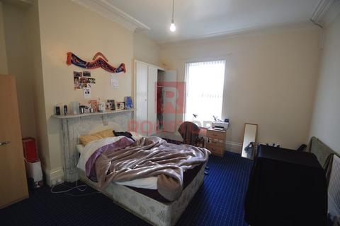 9 bedroom house to rent - Cardigan Road, Leeds LS6