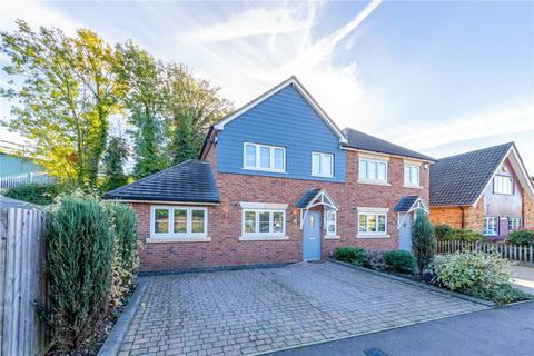 2 bedroom semi-detached house to rent, Hawfield Gardens, Park Street, St. Albans, Hertfordshire