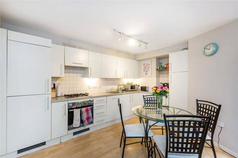 2 bedroom flat to rent, Clapham Road, Stockwell, London, SW9