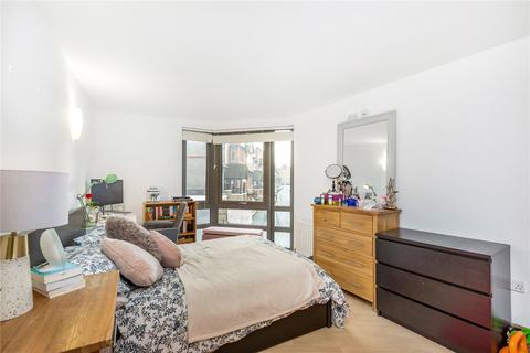 2 bedroom flat to rent, Clapham Road, Stockwell, London, SW9