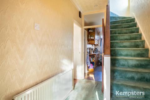 13 Lowlands Road, Aveley, South Ockendon, RM15 4ED