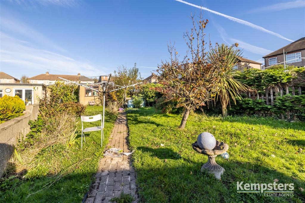 Rear Garden 2.jpg