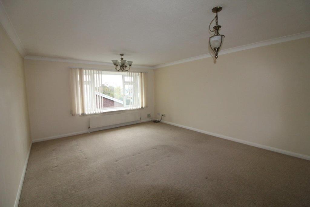 Shetland Close, Ipswich, IP4 2 bed flat £128,000