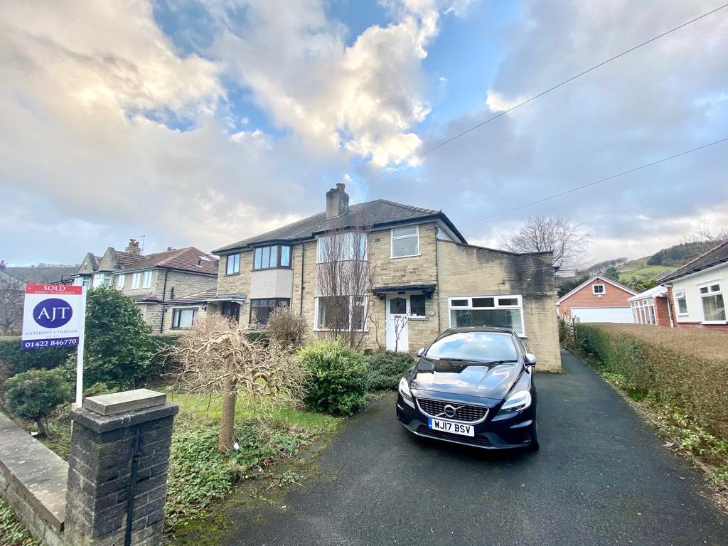Caldene Avenue, Mytholmroyd, HX7 4 bed semidetached house £335,000