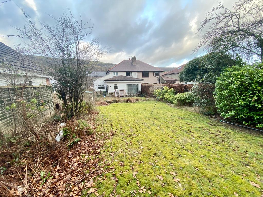 Caldene Avenue, Mytholmroyd, HX7 4 bed semidetached house £335,000