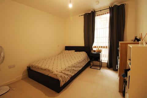 2 bedroom apartment to rent, Halcyon, Chatham Place, Reading, RG1