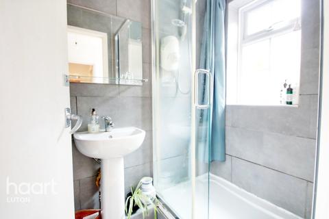 12 Downs Road, Luton, LU1 1QR