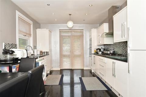 35 Wellesley Road, Ilford, IG1 4JX