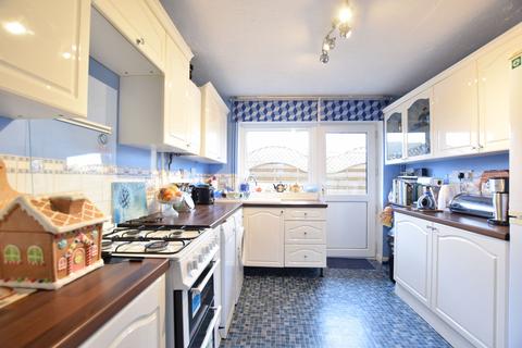 9 Burrows Close, Clacton-on-sea, CO16 8EG