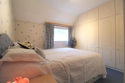 15 Sunset Avenue, Manchester, M22 4EA