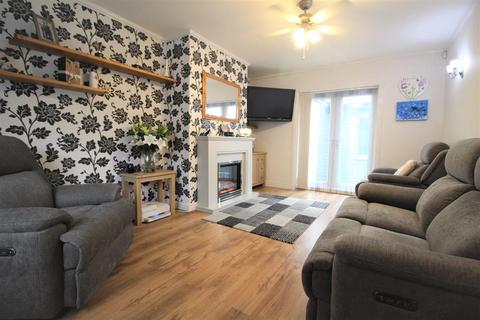 15 Sunset Avenue, Manchester, M22 4EA