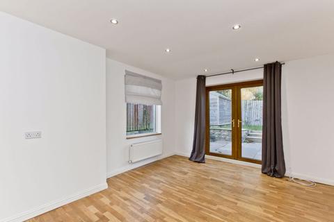 27a Bridge Street, Newbridge, EH28 8SR