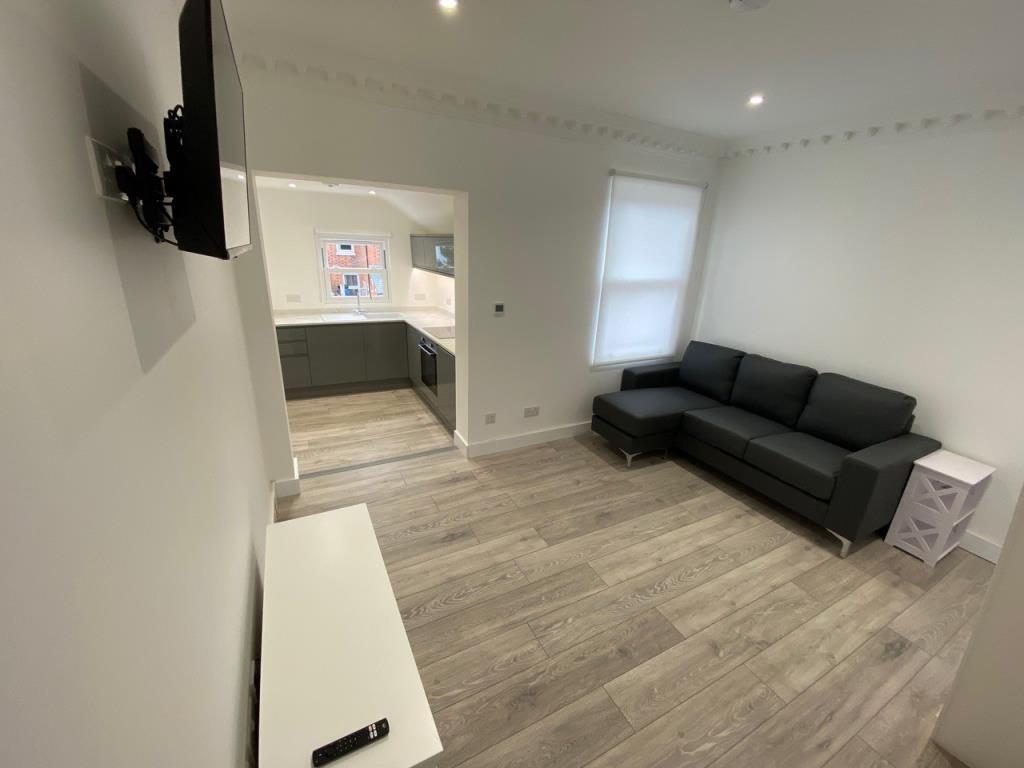 Filey Road, Reading, RG1 1 bed apartment £1,000 pcm (£231 pw)