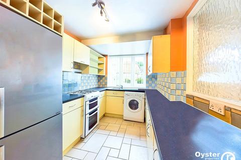 4 bedroom terraced house for sale - Acacia Close, Stanmore, HA7