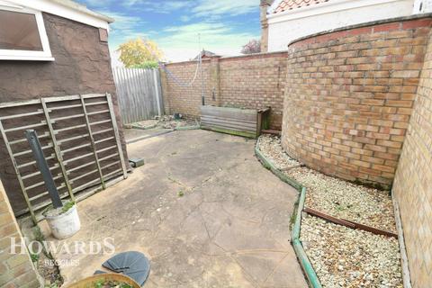 2 Caxton Mews, Beccles, NR34 9EE