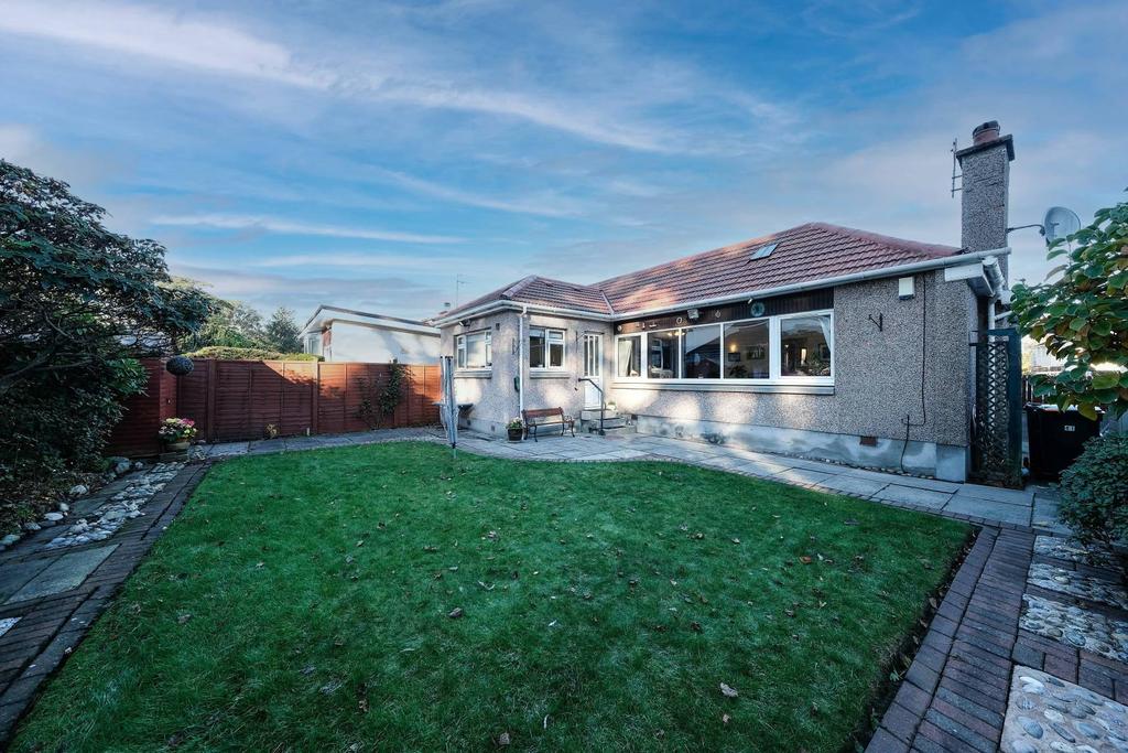 41 Barnton Park Crescent, EDINBURGH... 3 bed detached bungalow £430,000