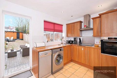 18 Uplands Road, Woodford Green, IG8 8JN