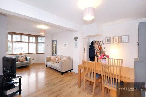 18 Uplands Road, Woodford Green, IG8 8JN