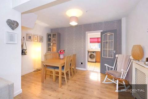 18 Uplands Road, Woodford Green, IG8 8JN