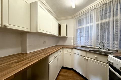 1 bedroom flat to rent, The Leas, Folkestone, CT20