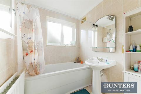 20 Cumnor Road, Sutton, SM2 5DW