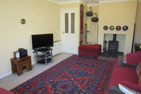 3 bedroom bungalow to rent, Chequers Road, Grimston, PE32