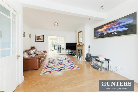 40 Hill Crescent, Surbiton, KT5 8DP