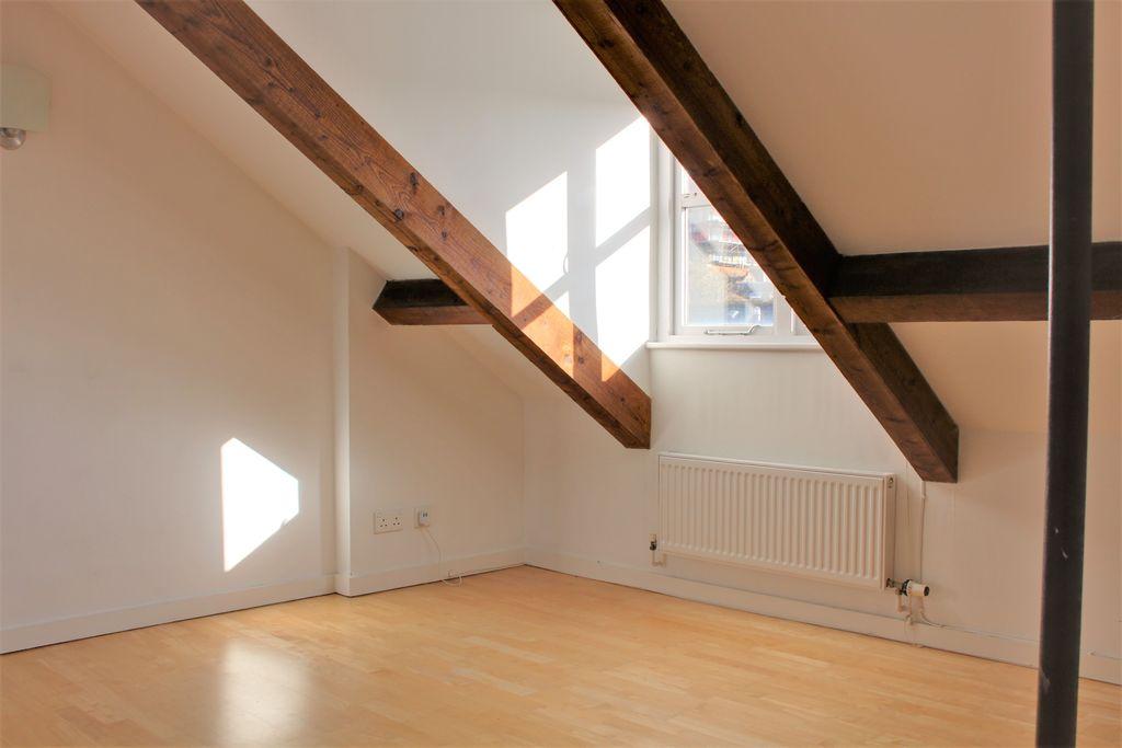 Bedroom 1 (Double)