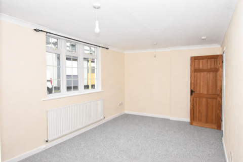 undefined, Salisbury SP2
