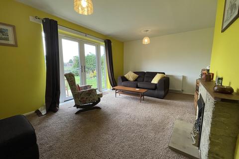 13 Bettertons Close, Fairford, GL7 4HY