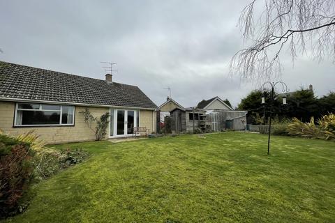 13 Bettertons Close, Fairford, GL7 4HY