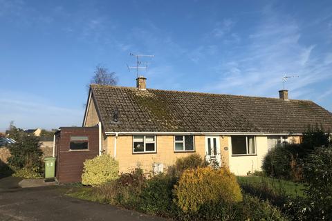 13 Bettertons Close, Fairford, GL7 4HY