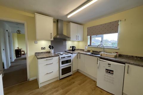 13 Bettertons Close, Fairford, GL7 4HY