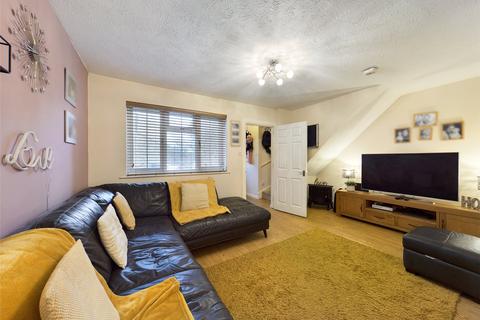42 Larkham Close, Feltham, TW13 4QN